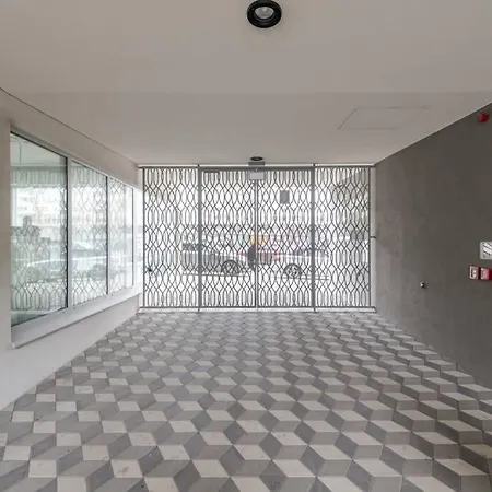 Apartamento Bright Studio, 10min To The Centre, Free Parking *